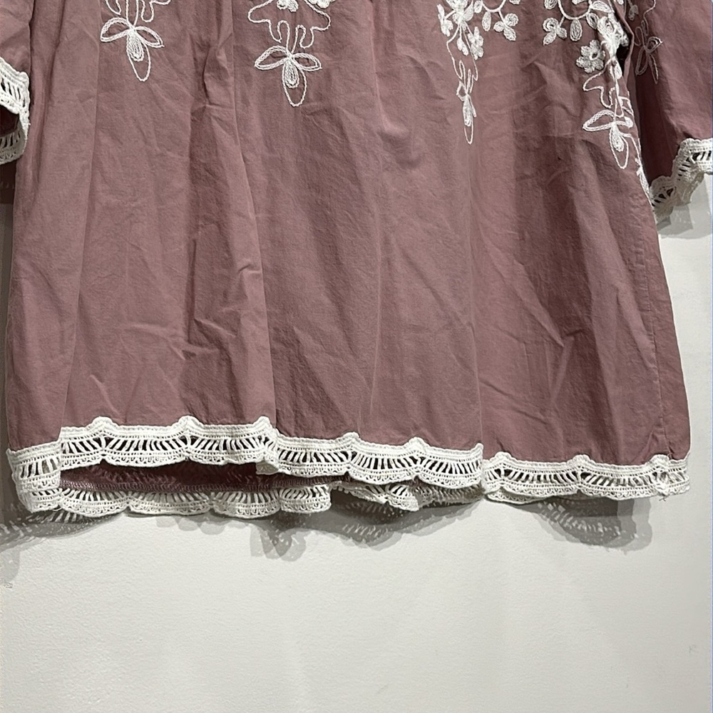 Sundance Holland Lace Cutout - Picture 6 of 11